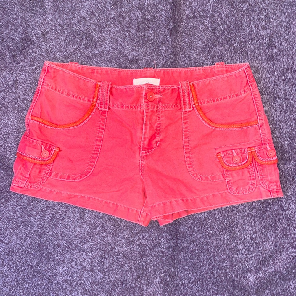 Vintage, low waisted Aeropostale cargo shorts
